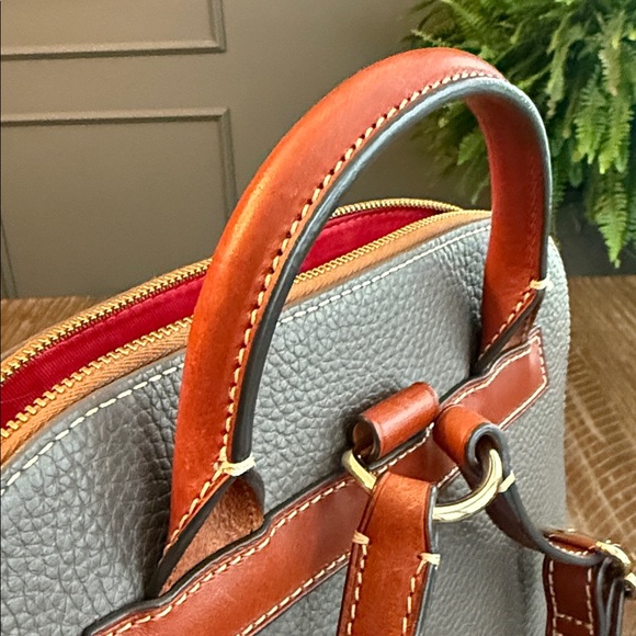 Dooney & Bourke zip pod backpack elephant - Picture 9 of 9